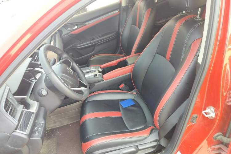 Used Honda Civic 2019 220TURBO CVT Dynamic Edition China VI Left Front Seat