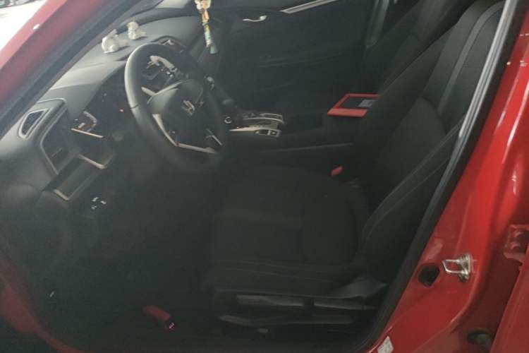 Used Honda Civic 2019 220TURBO CVT Dynamic Edition China VI Left Front Seat