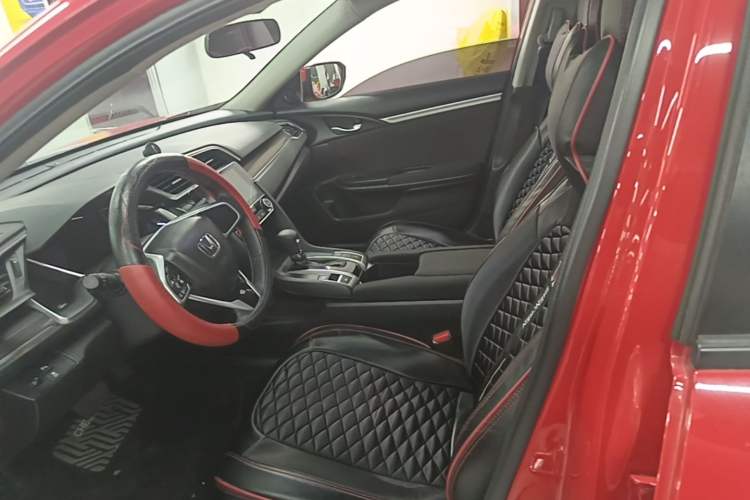 Used Honda Civic 2019 220TURBO CVT Dynamic Edition China VI Left Front Seat