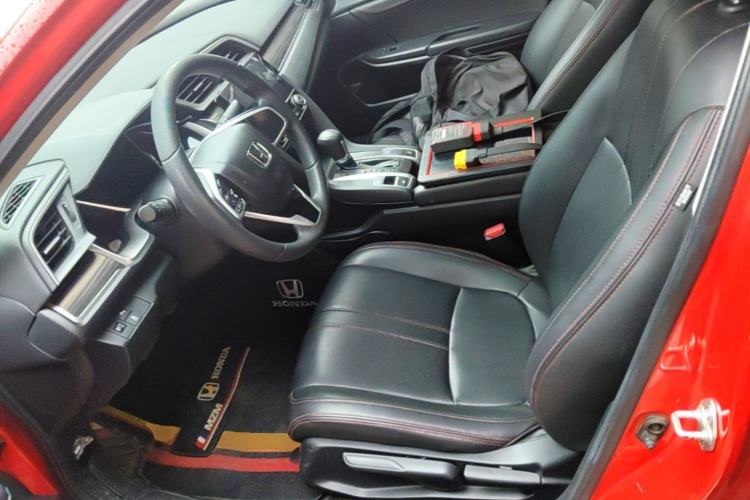 Used Honda Civic 2019 220TURBO CVT Dynamic Edition China V Left Front Seat