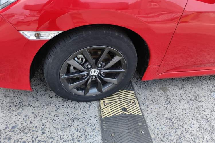Used Honda Civic 2019 220TURBO CVT Dynamic Edition China VI Left Front Wheel Hub