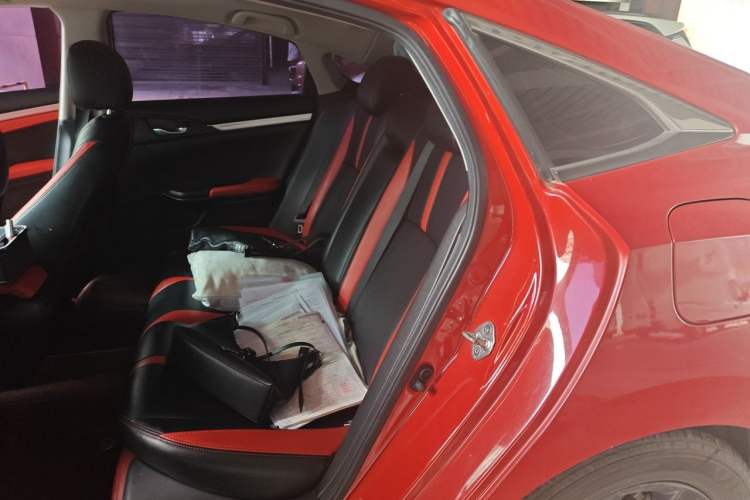 Used Honda Civic 2019 220TURBO CVT Dynamic Edition China VI Left Rear Seat