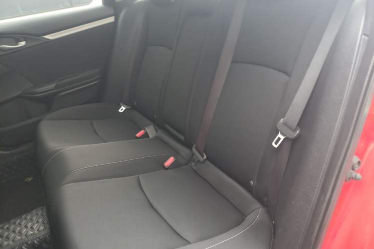 Used Honda Civic 2019 220TURBO CVT Dynamic Edition China VI Emission Standard Left Rear Seat