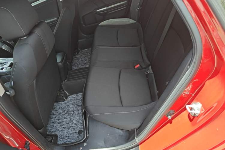 Used Honda Civic 2019 220TURBO CVT Dynamic Edition China VI Left Rear Seat