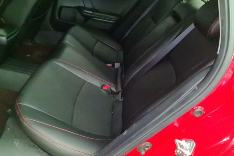 Used Honda Civic 2019 220TURBO CVT Dynamic Edition China VI Left Rear Seat