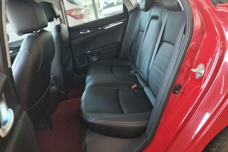 Used Honda Civic 2019 220TURBO CVT Dynamic Edition China VI Left Rear Seat