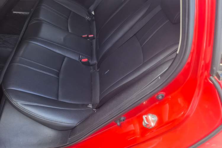 Used Honda Civic 2019 220TURBO CVT Dynamic Edition China V Emission Standard Left Rear Seat