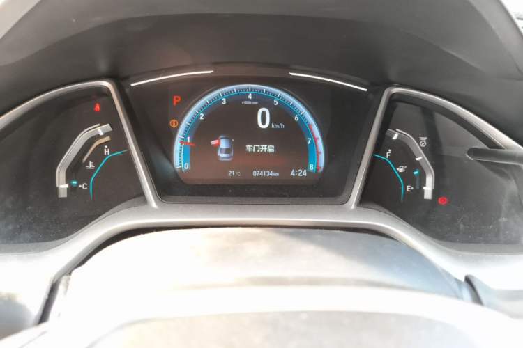 Used Honda Civic 2019 220TURBO CVT Dynamic Edition China VI Odometer Close Up