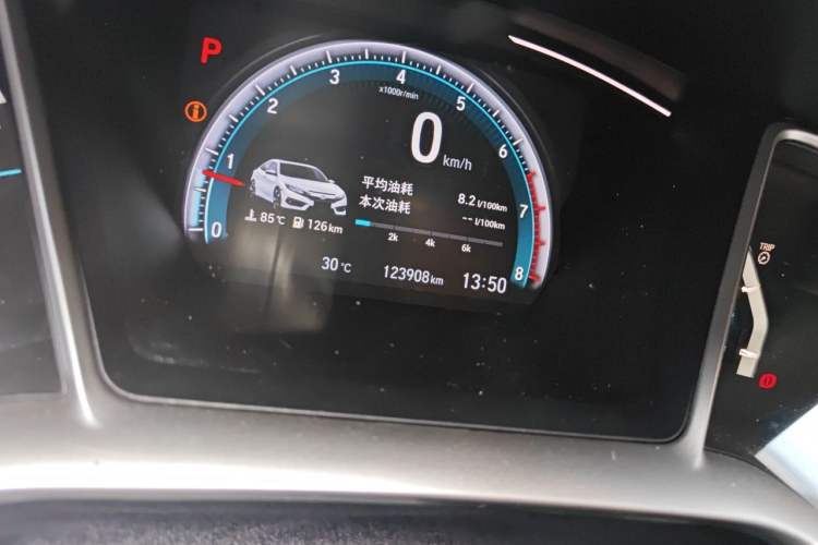 Used Honda Civic 2019 220TURBO CVT Power Edition China VI Emission Standard Odometer Close Up