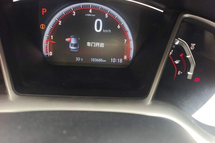 Used Honda Civic 2019 220TURBO CVT Dynamic Edition China VI Emission Standard Odometer Close Up
