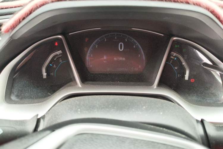 Used Honda Civic 2019 220TURBO CVT Dynamic Edition China VI Odometer Close Up