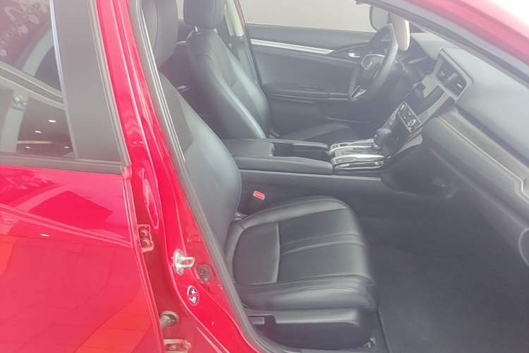 Used Honda Civic 2019 220TURBO CVT Dynamic Edition China VI Emission Standard Right Front Seat