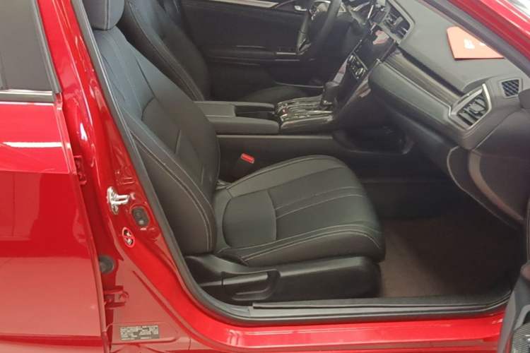Used Honda Civic 2019 220TURBO CVT Dynamic Edition China VI Emission Standard Right Front Seat