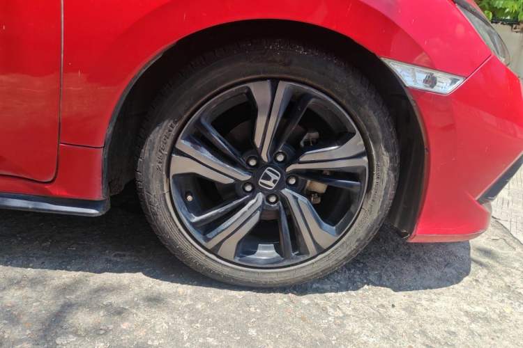 Used Honda Civic 2019 220TURBO CVT Dynamic Edition China VI Emission Standard Right Front Wheel Hub