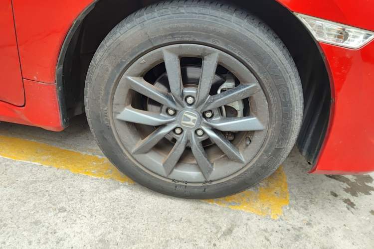 Used Honda Civic 2019 220TURBO CVT Dynamic Edition China VI Right Front Wheel Hub