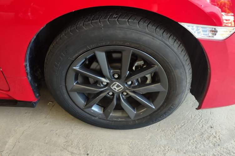 Used Honda Civic 2019 220TURBO CVT Dynamic Edition China VI Right Front Wheel Hub