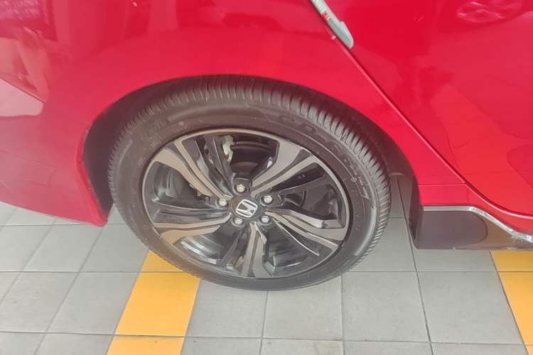 Used Honda Civic 2019 220TURBO CVT Dynamic Edition China VI Emission Standard Right Rear Wheel Hub