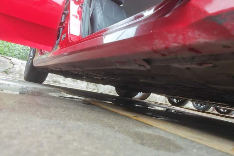 Used Honda Civic 2019 220TURBO CVT Dynamic Edition China VI Right Side Sill