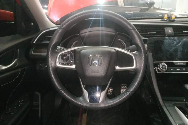 Used Honda Civic 2019 220TURBO CVT Dynamic Edition China VI Emission Standard Steering Wheel