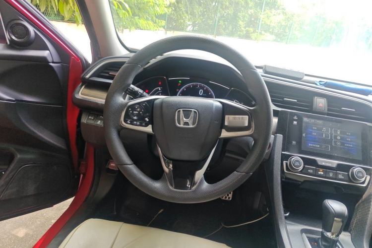 Used Honda Civic 2019 220TURBO CVT Dynamic Edition China VI Emission Standard Steering Wheel