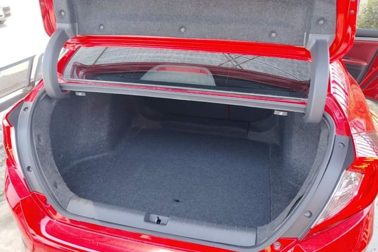 Used Honda Civic 2019 220TURBO CVT Dynamic Edition China VI Trunk