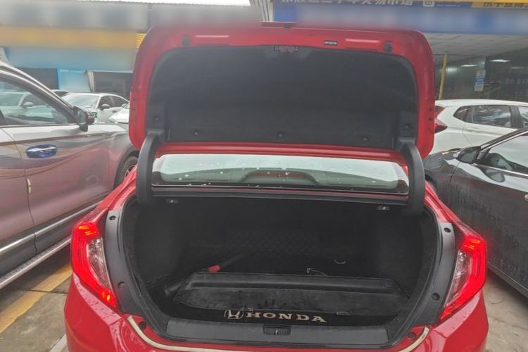 Used Honda Civic 2019 220TURBO CVT Dynamic Edition China VI Trunk