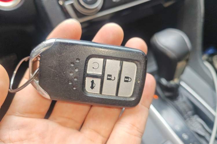 Used Honda Civic 2019 220TURBO CVT Dynamic Edition China VI Emission Standard Vehicle Key