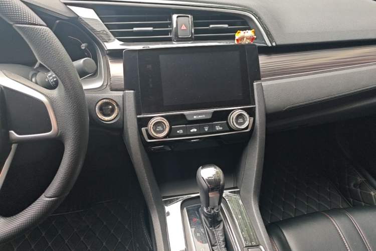 Used Honda Civic 2019 220TURBO CVT Dynamic Edition China VI Audio And AC Panel