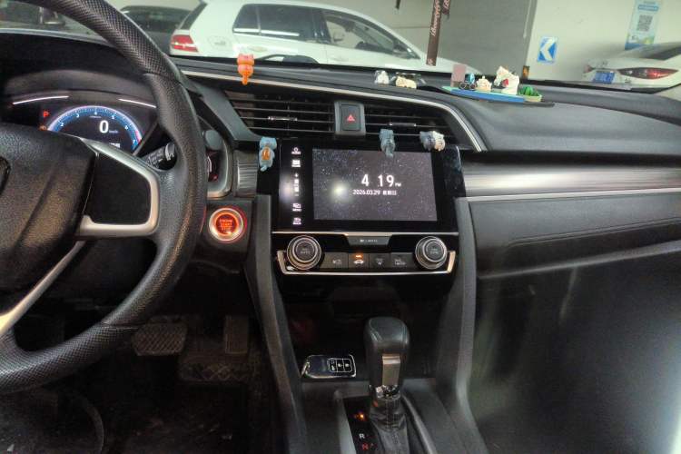 Used Honda Civic 2019 220TURBO CVT Dynamic Edition China VI Audio And AC Panel