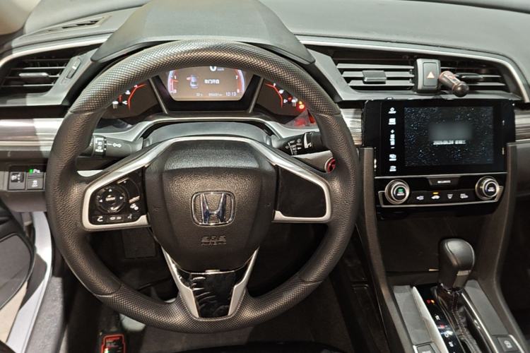 Used Honda Civic 2019 220TURBO CVT Dynamic Edition China VI Emission Standard Center Console