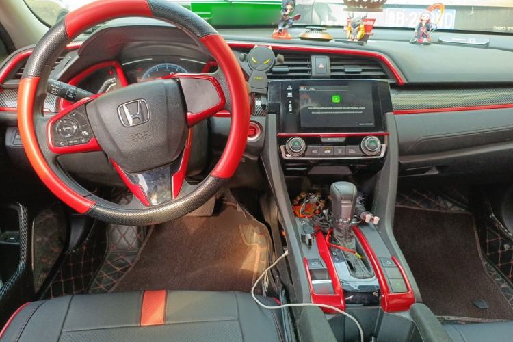 Used Honda Civic 2019 220TURBO CVT Dynamic Edition China VI Center Console