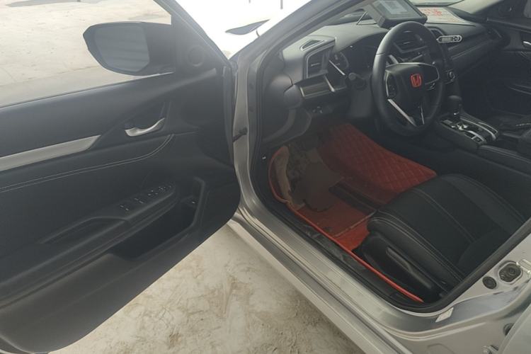 Used Honda Civic 2019 220TURBO CVT Dynamic Edition China VI Driver Seat