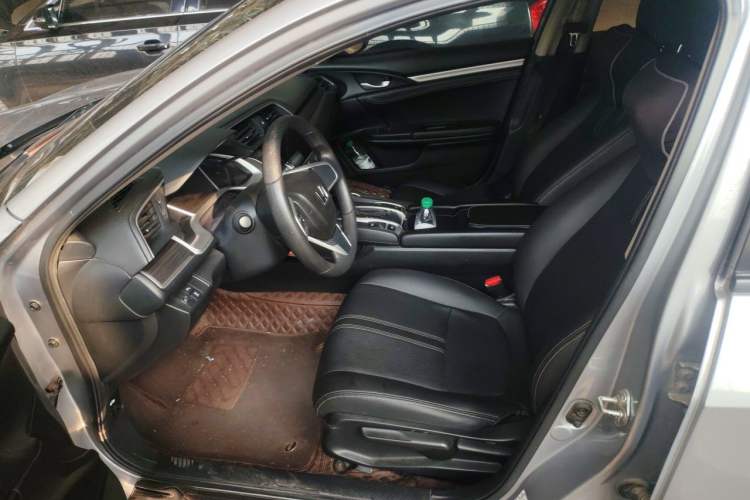 Used Honda Civic 2019 220TURBO CVT Dynamic Edition China VI Driver Seat