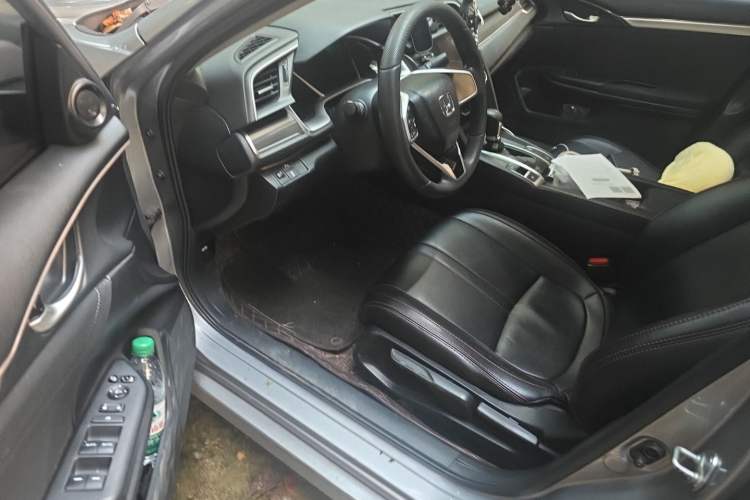 Used Honda Civic 2019 220TURBO CVT Dynamic Edition China V Driver Seat
