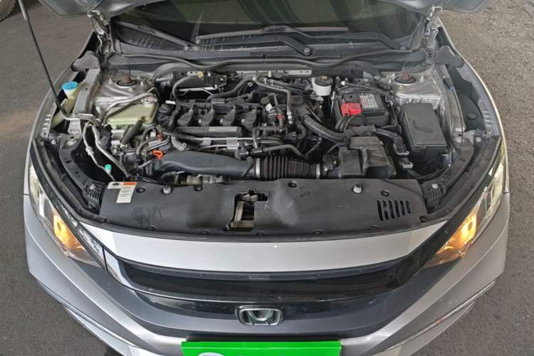 Used Honda Civic 2019 220TURBO CVT Dynamic Edition China VI Engine Bay