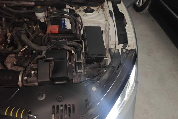 Used Honda Civic 2019 220TURBO CVT Dynamic Edition China V Engine Bay Left