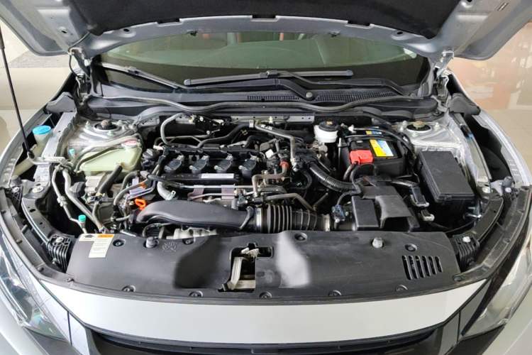 Used Honda Civic 2019 220TURBO CVT Dynamic Edition China VI Engine Bay