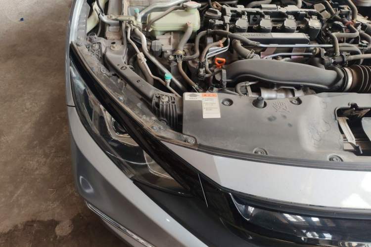 Used Honda Civic 2019 220TURBO CVT Dynamic Edition China VI Engine Bay Right