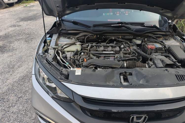 Used Honda Civic 2019 220TURBO CVT Dynamic Edition China VI Engine Bay Right