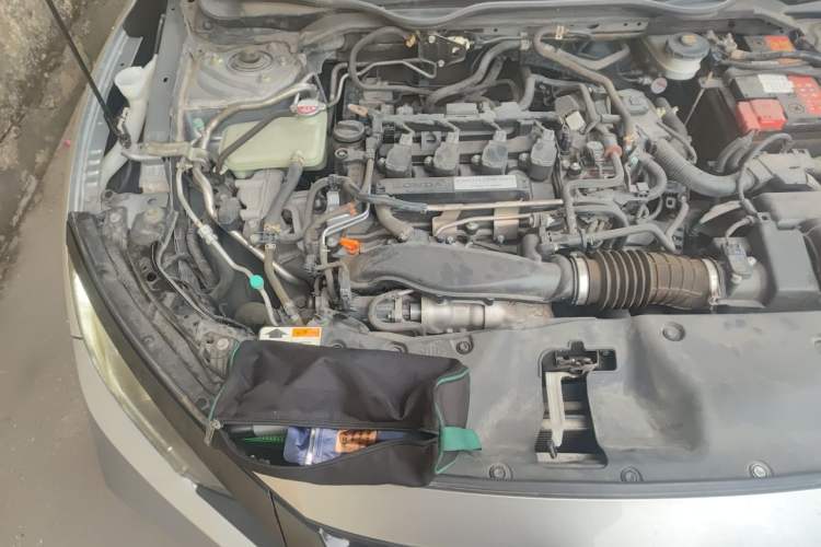 Used Honda Civic 2019 220TURBO CVT Dynamic Edition China VI Engine Bay Right
