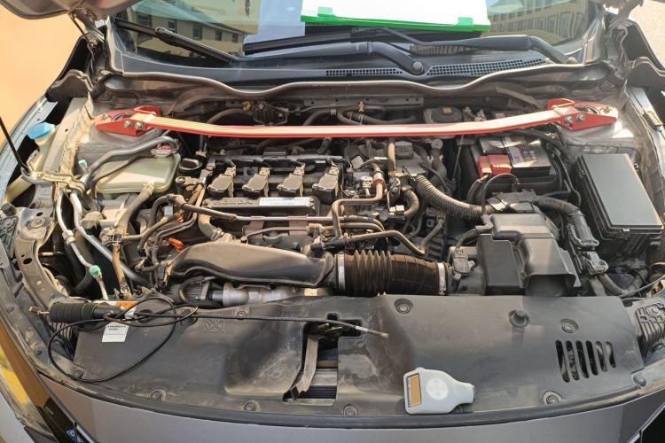 Used Honda Civic 2019 220TURBO CVT Dynamic Edition China VI Engine Bay