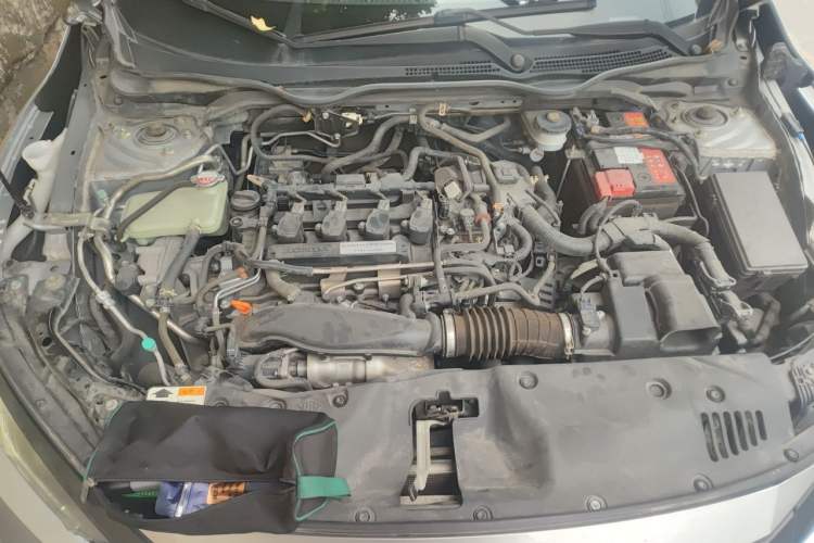 Used Honda Civic 2019 220TURBO CVT Dynamic Edition China VI Engine Bay
