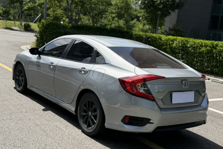 Used Honda Civic 2019 220TURBO CVT Dynamic Edition China VI Exterior 3