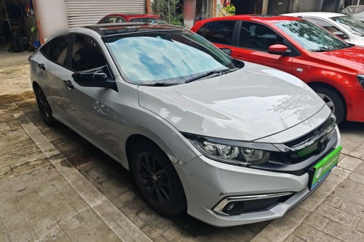 Used Honda Civic 2019 220TURBO CVT Dynamic Edition China VI Front Right 45 Deg