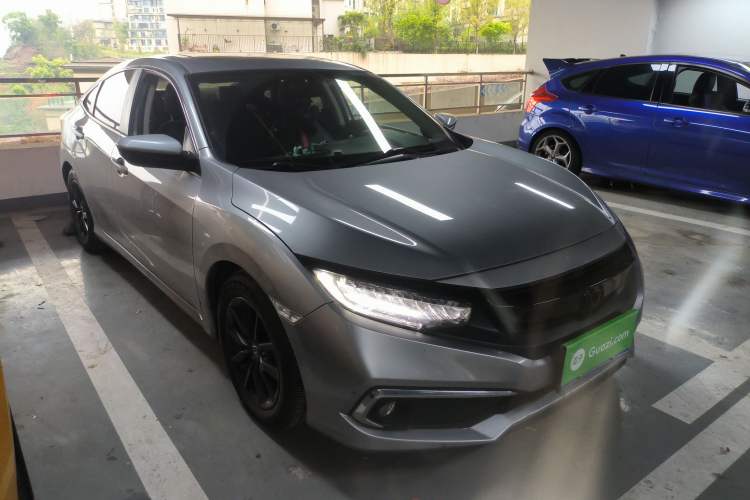 Used Honda Civic 2019 220TURBO CVT Dynamic Edition China VI Front Right 45 Deg