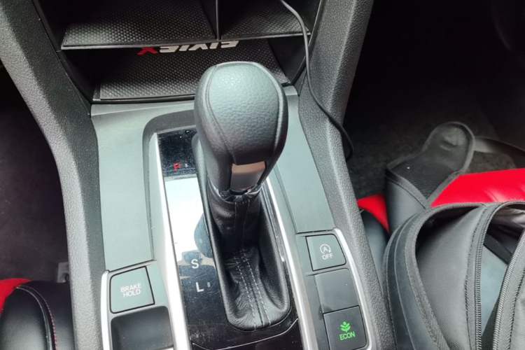 Used Honda Civic 2019 220TURBO CVT Dynamic Edition China VI Emission Standard Gear Lever