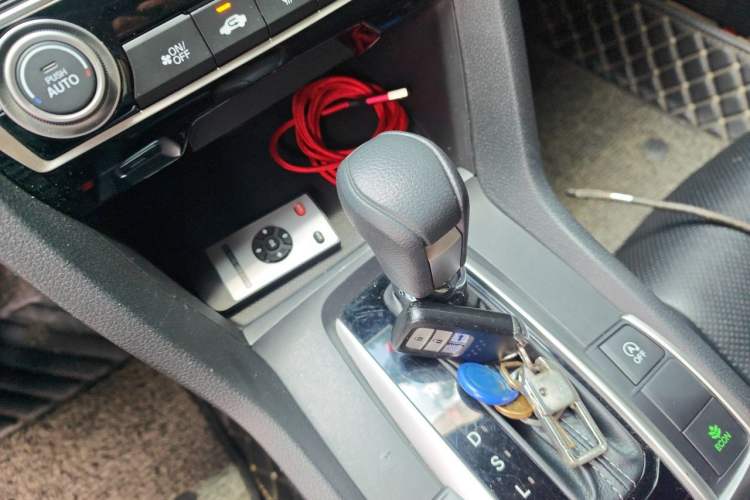 Used Honda Civic 2019 220TURBO CVT Dynamic Edition China VI Emission Standard Gear Lever