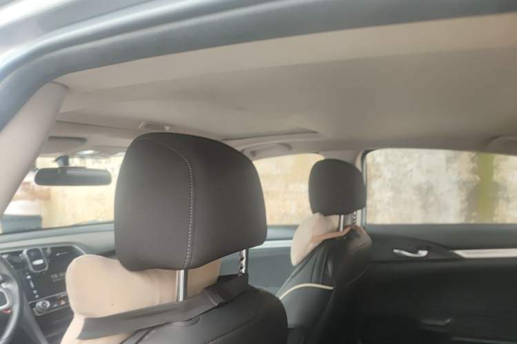 Used Honda Civic 2019 220TURBO CVT Dynamic Edition China VI Headliner