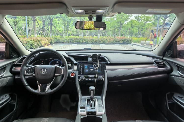 Used Honda Civic 2019 220TURBO CVT Dynamic Edition China VI Interior 3
