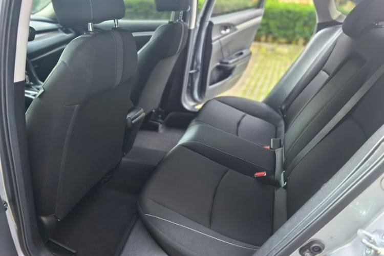 Used Honda Civic 2019 220TURBO CVT Dynamic Edition China VI Interior 4